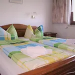 Waldschloesschen Hotell 2*