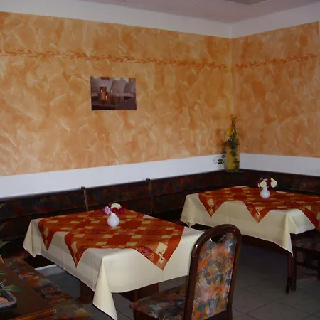 Waldschloesschen Hotell 2*