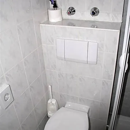 Hotel Waldschloesschen 2*